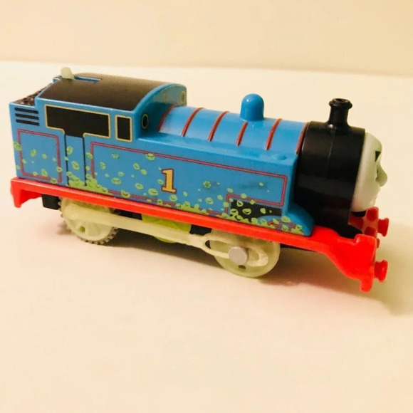 2013 Thomas the Train Trackmaster  Engine Motorized - Picture 11 of 12